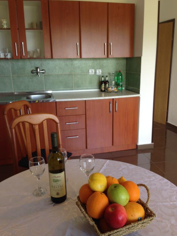 Apartmani Lazarevic Лущица Екстериор снимка